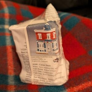 California Creations Corner Store  10209 Ready To Paint Christmas Holiday Villag